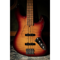 SOUNDSATION SPUR DELUXE WSB-FM 4 strunski bas kitara